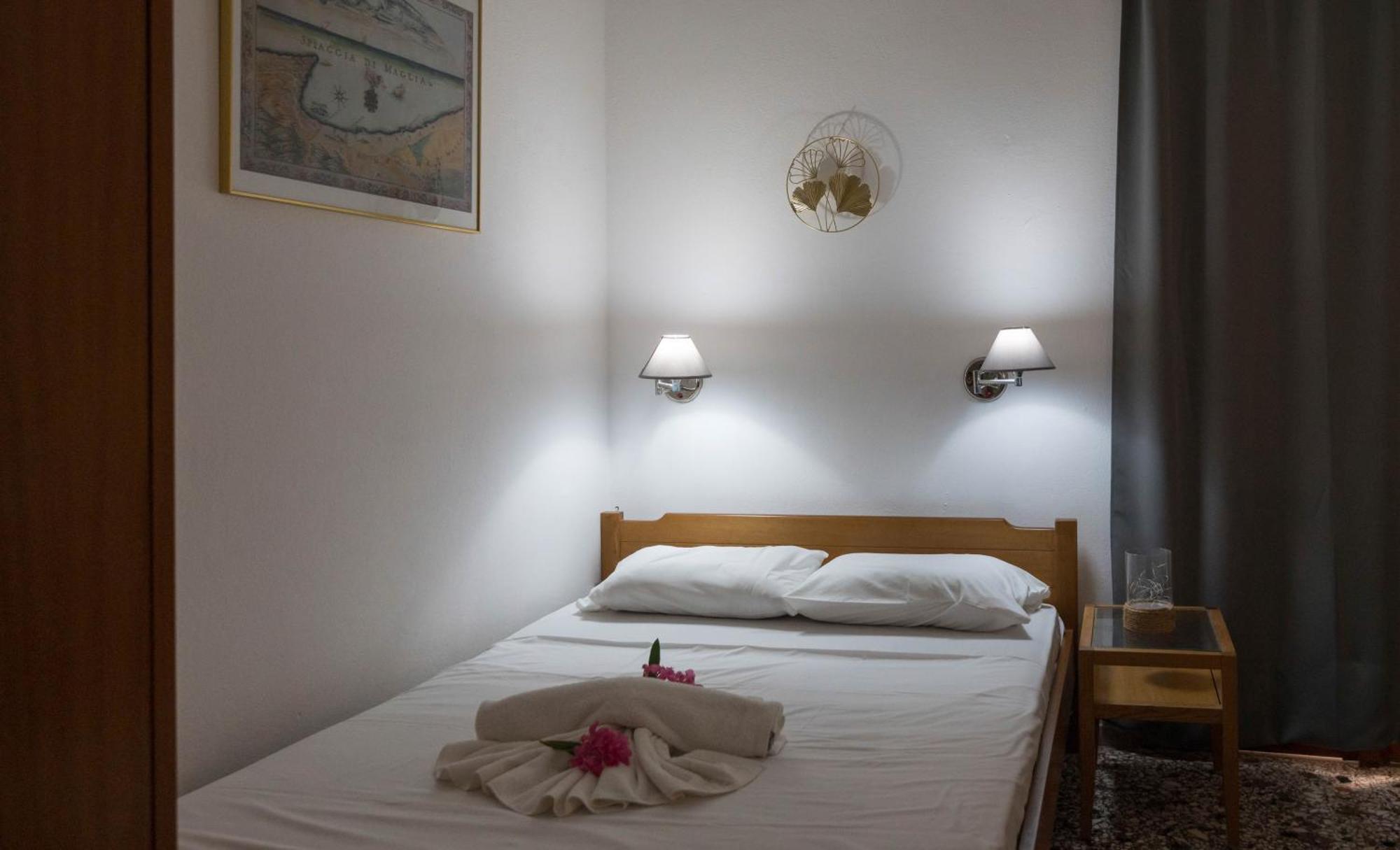 Minoa Sea Rooms Tsoútsouros 外观 照片