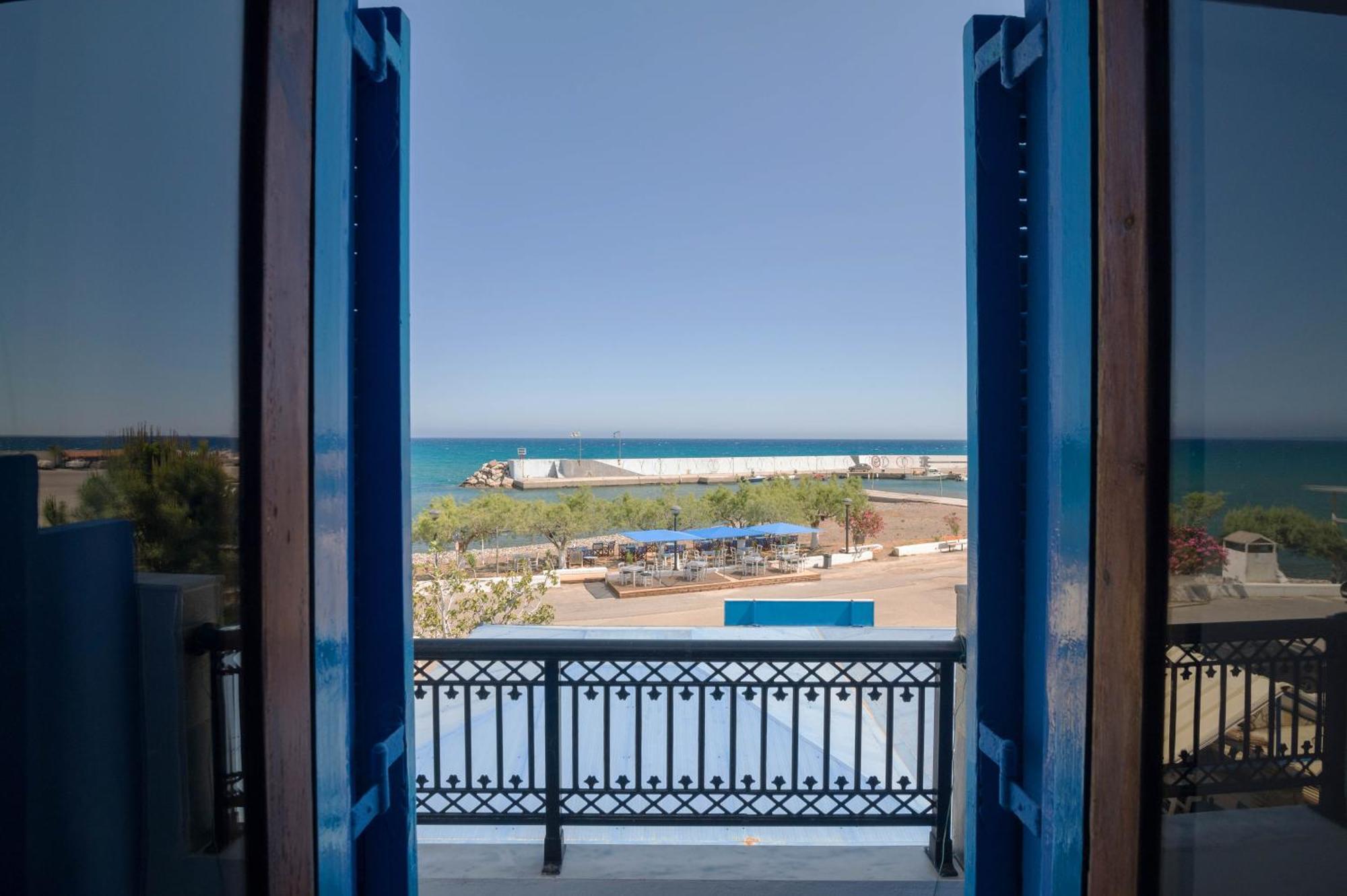 Minoa Sea Rooms Tsoútsouros 外观 照片